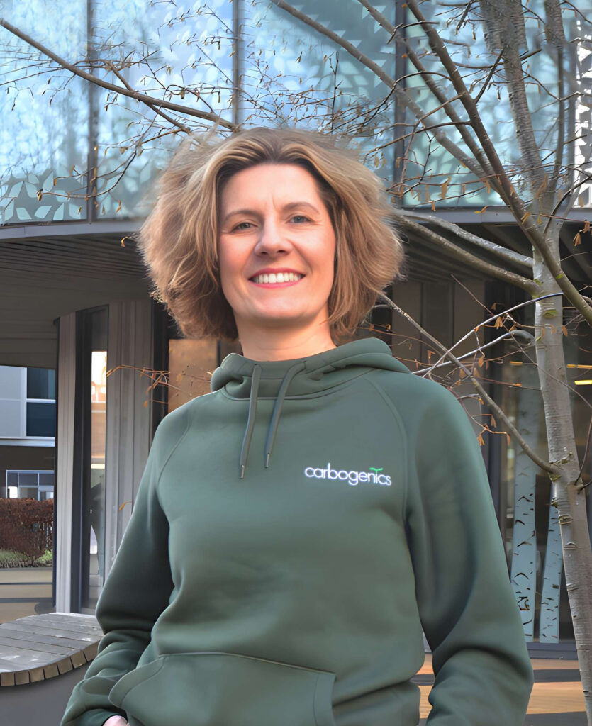 Lidia Krzynowek Headshot